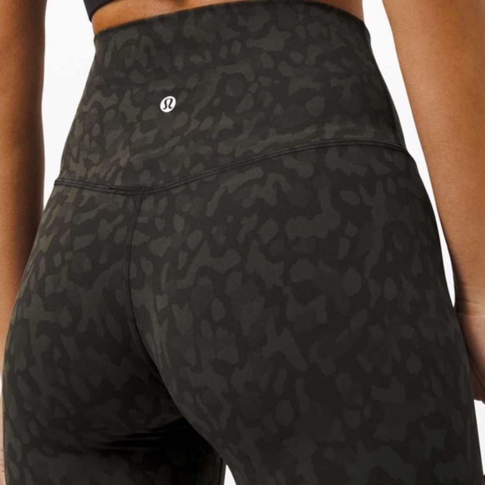Align Pant II 25" - Formation Camo Evergreen Multi
NWT
lululemon athletica